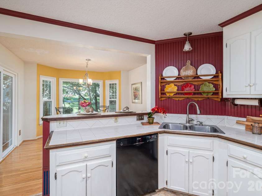 111 Smoke Tree Court, Gastonia, NC 28056.  MLS# CAR4433687, YatesRealty ID 56459. 