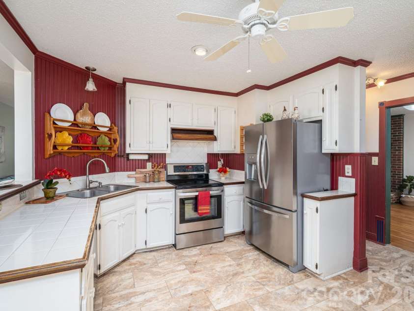 111 Smoke Tree Court, Gastonia, NC 28056.  MLS# CAR4433687, YatesRealty ID 56459. 