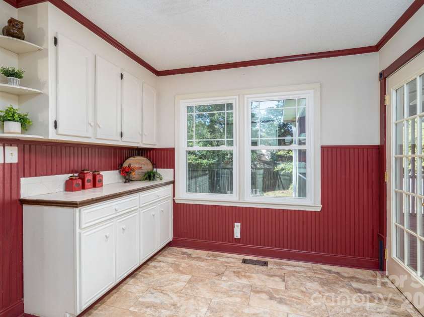 111 Smoke Tree Court, Gastonia, NC 28056.  MLS# CAR4433687, YatesRealty ID 56459. 