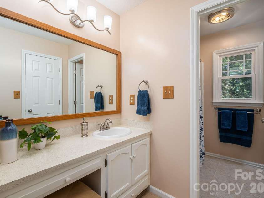 111 Smoke Tree Court, Gastonia, NC 28056.  MLS# CAR4433687, YatesRealty ID 56459. 