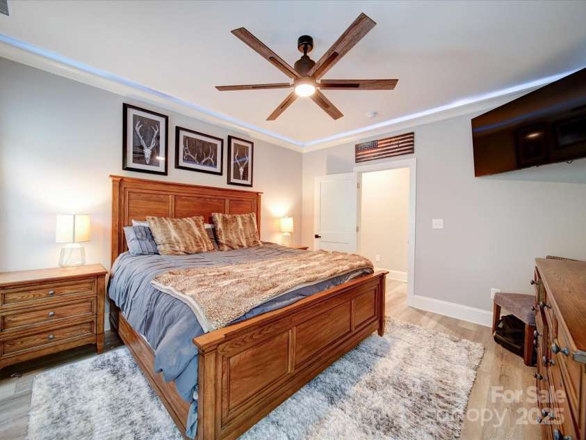 4025 Foxes Trail, Cramerton, NC 28032.  MLS# CAR4264647, YatesRealty ID 5646. 