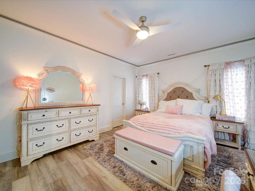 4025 Foxes Trail, Cramerton, NC 28032.  MLS# CAR4264647, YatesRealty ID 5646. 