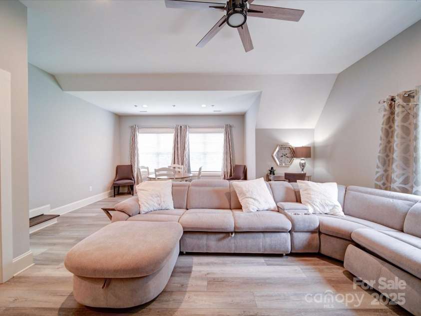 4025 Foxes Trail, Cramerton, NC 28032.  MLS# CAR4264647, YatesRealty ID 5646. 