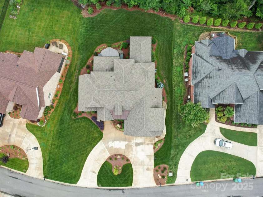 4025 Foxes Trail, Cramerton, NC 28032.  MLS# CAR4264647, YatesRealty ID 5646. 