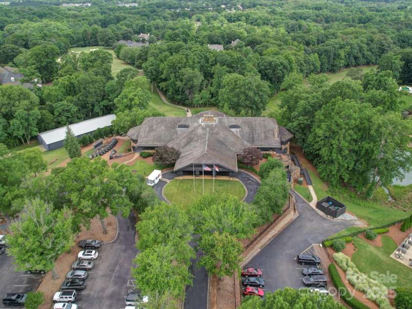 4025 Foxes Trail, Cramerton, NC 28032.  MLS# CAR4264647, YatesRealty ID 5646. 