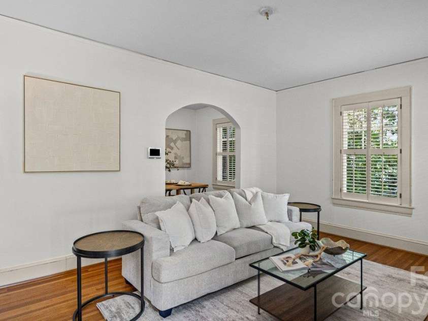 1913 Tippah Avenue, Charlotte, NC 28205.  MLS# CAR4432538, YatesRealty ID 56462. 
