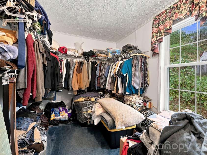 430 Gorman Bridge Road, Asheville, NC 28806.  MLS# CAR4434426, YatesRealty ID 56465. 