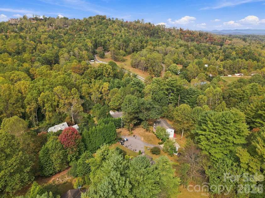 430 Gorman Bridge Road, Asheville, NC 28806.  MLS# CAR4434426, YatesRealty ID 56465. 