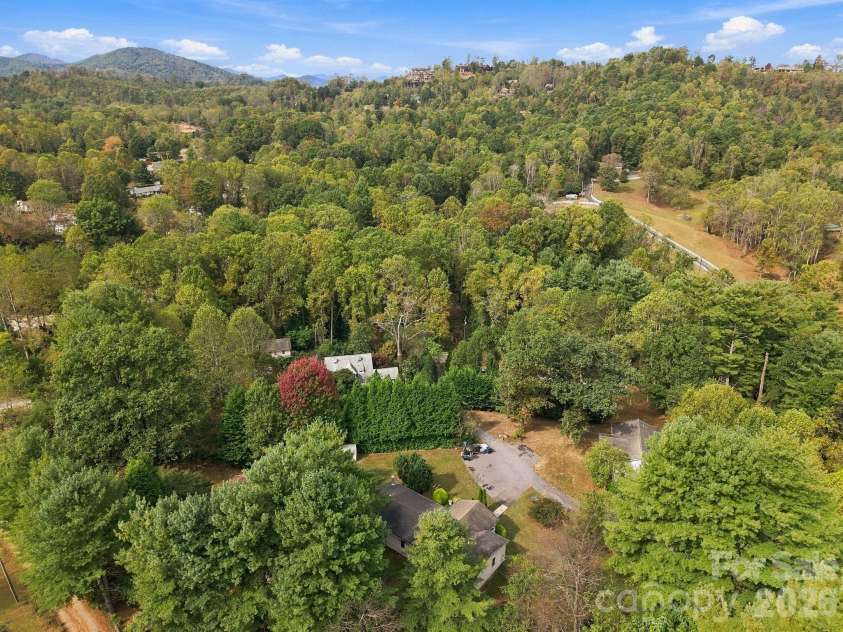 430 Gorman Bridge Road, Asheville, NC 28806.  MLS# CAR4434426, YatesRealty ID 56465. 