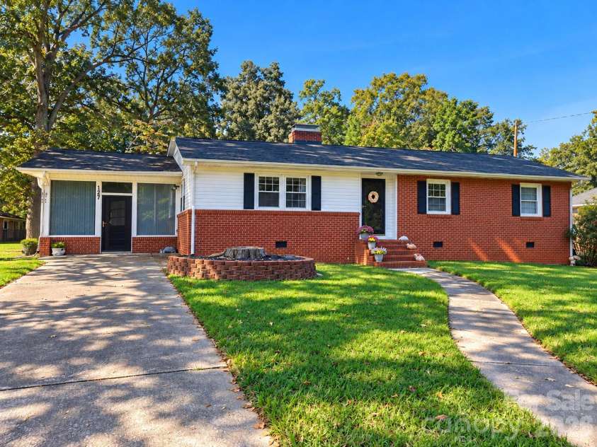 127 Freeman Street, Rutherfordton, NC 28139.  MLS# CAR4432360, YatesRealty ID 56467. 