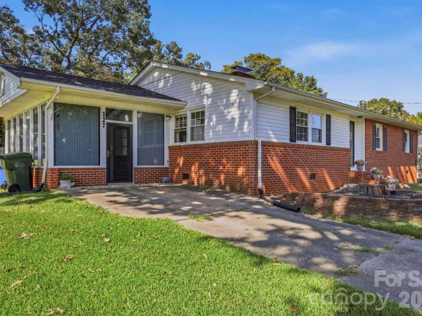 127 Freeman Street, Rutherfordton, NC 28139.  MLS# CAR4432360, YatesRealty ID 56467. 