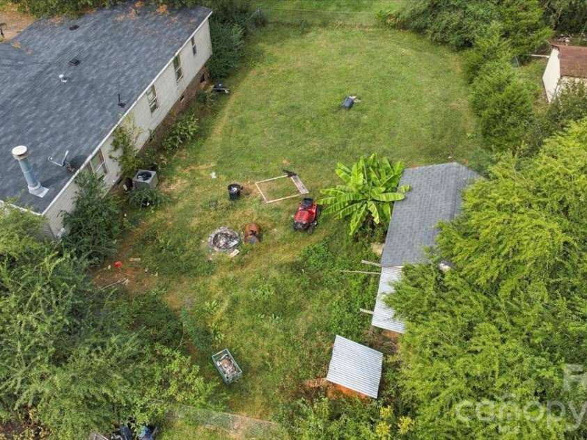 1176 Safeway Drive, Gastonia, NC 28056.  MLS# CAR4433240, YatesRealty ID 56471. 