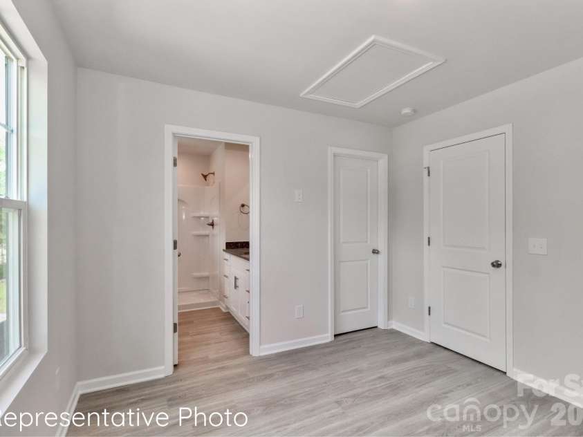 517 Kistler Street, Mooresville, NC 28115.  MLS# CAR4434448, YatesRealty ID 56473. 