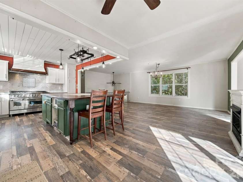 183 Falls Avenue, Granite Falls, NC 28630.  MLS# CAR4433129, YatesRealty ID 56476. 