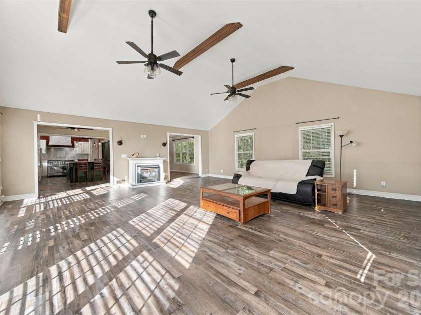 183 Falls Avenue, Granite Falls, NC 28630.  MLS# CAR4433129, YatesRealty ID 56476. 