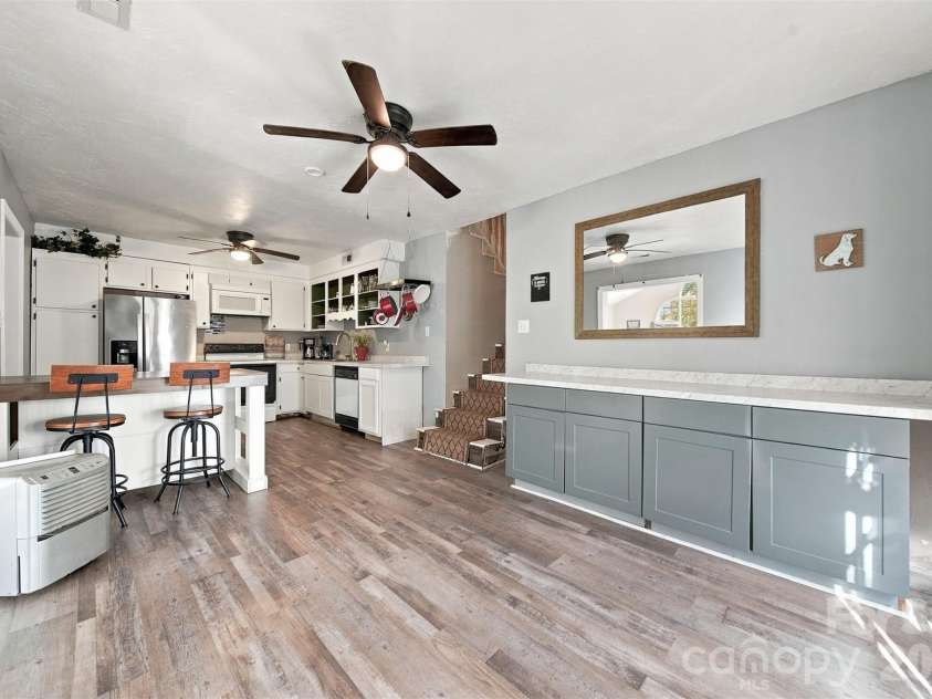 183 Falls Avenue, Granite Falls, NC 28630.  MLS# CAR4433129, YatesRealty ID 56476. Guest House Kitchen