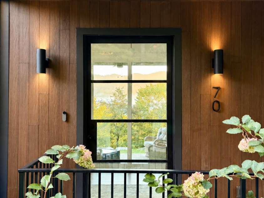70 Knobby Lane, Franklin, NC 28734.  MLS# CAR4434466, YatesRealty ID 56479. 