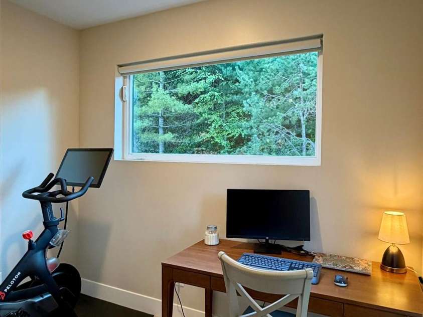 70 Knobby Lane, Franklin, NC 28734.  MLS# CAR4434466, YatesRealty ID 56479. 