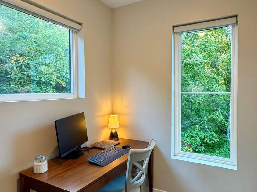 70 Knobby Lane, Franklin, NC 28734.  MLS# CAR4434466, YatesRealty ID 56479. 