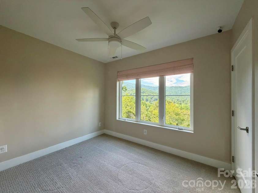 70 Knobby Lane, Franklin, NC 28734.  MLS# CAR4434466, YatesRealty ID 56479. 