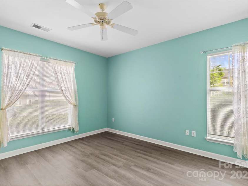 19725 Deer Valley Drive, Cornelius, NC 28031.  MLS# CAR4243180, YatesRealty ID 5648. Primary Bedroom EnSuite