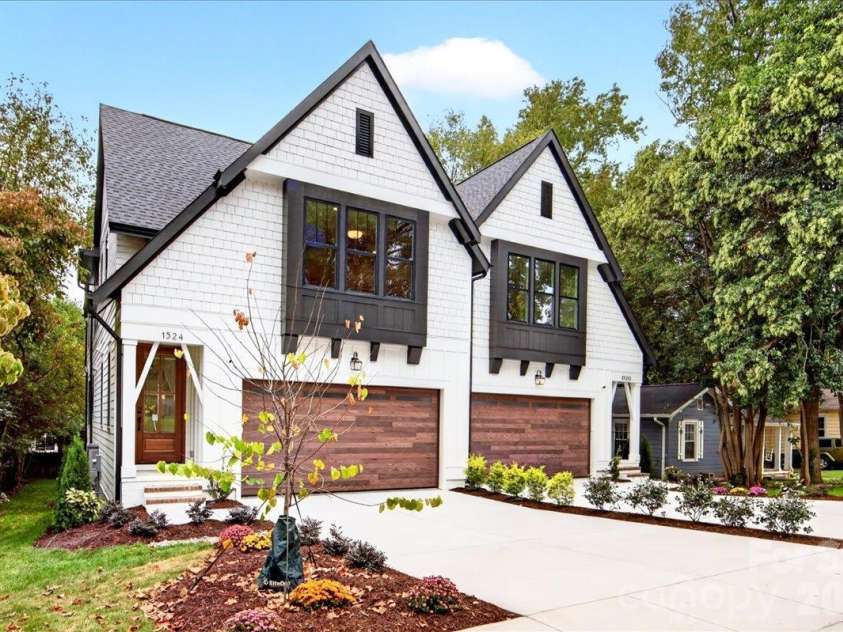 1524 E 35th Street, Charlotte, NC 28205.  MLS# CAR4434437, YatesRealty ID 56480. 