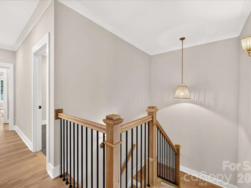 1524 E 35th Street, Charlotte, NC 28205.  MLS# CAR4434437, YatesRealty ID 56480. 