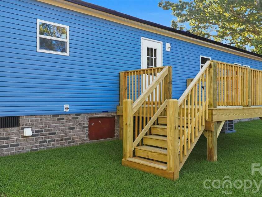 105 Estate Drive, Statesville, NC 28678.  MLS# CAR4434088, YatesRealty ID 56483. 