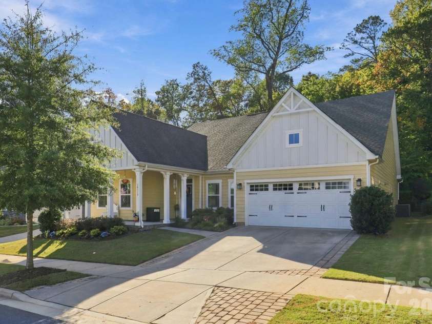 14118 Sunnyhill Grove Road, Davidson, NC 28036.  MLS# CAR4434488, YatesRealty ID 56484. 