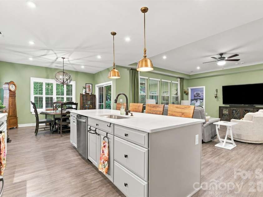14118 Sunnyhill Grove Road, Davidson, NC 28036.  MLS# CAR4434488, YatesRealty ID 56484. 