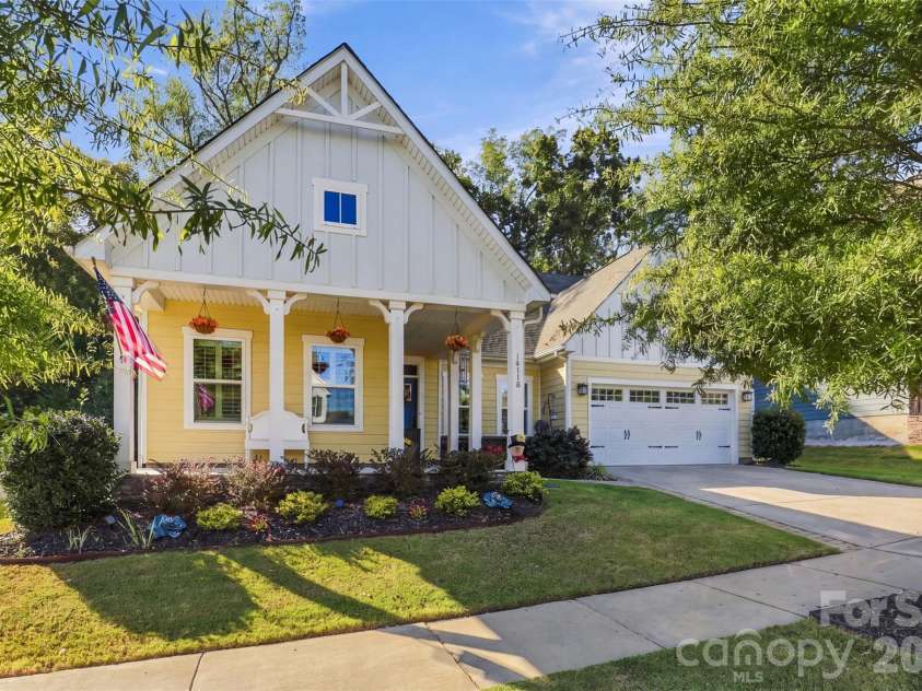 14118 Sunnyhill Grove Road, Davidson, NC 28036.  MLS# CAR4434488, YatesRealty ID 56484. 