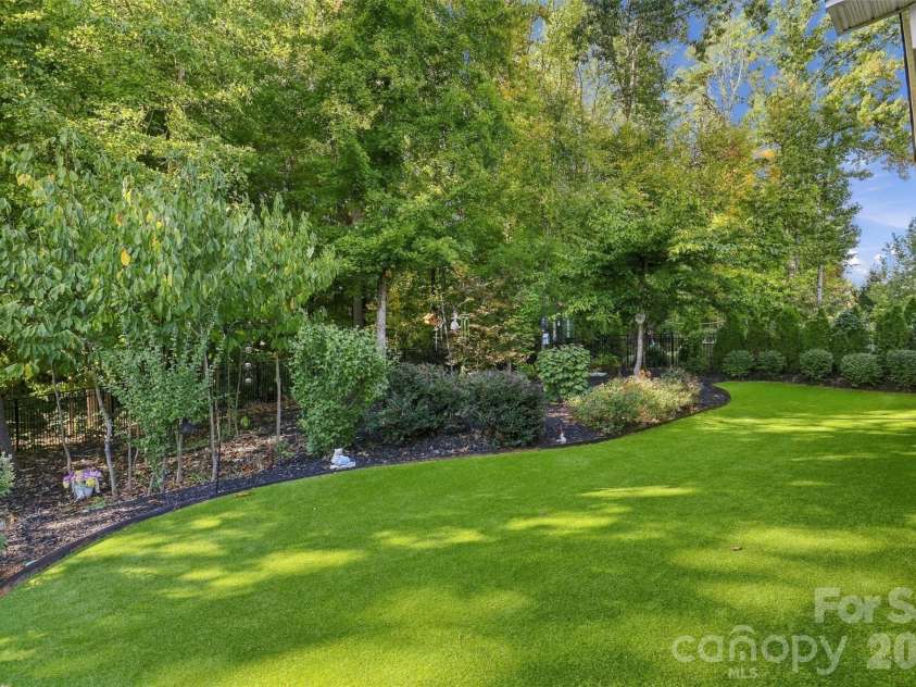 14118 Sunnyhill Grove Road, Davidson, NC 28036.  MLS# CAR4434488, YatesRealty ID 56484. 