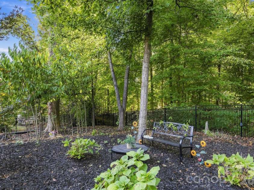 14118 Sunnyhill Grove Road, Davidson, NC 28036.  MLS# CAR4434488, YatesRealty ID 56484. 