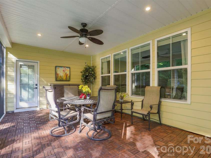 14118 Sunnyhill Grove Road, Davidson, NC 28036.  MLS# CAR4434488, YatesRealty ID 56484. 