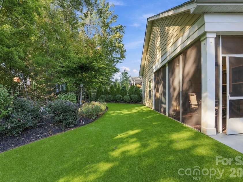 14118 Sunnyhill Grove Road, Davidson, NC 28036.  MLS# CAR4434488, YatesRealty ID 56484. 