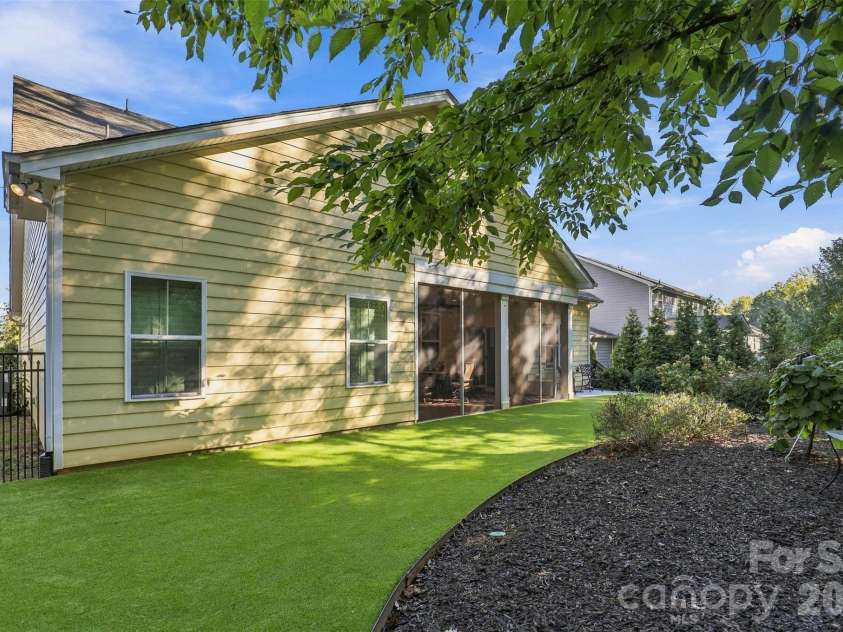 14118 Sunnyhill Grove Road, Davidson, NC 28036.  MLS# CAR4434488, YatesRealty ID 56484. 