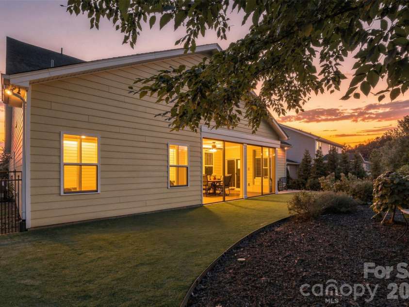 14118 Sunnyhill Grove Road, Davidson, NC 28036.  MLS# CAR4434488, YatesRealty ID 56484. 