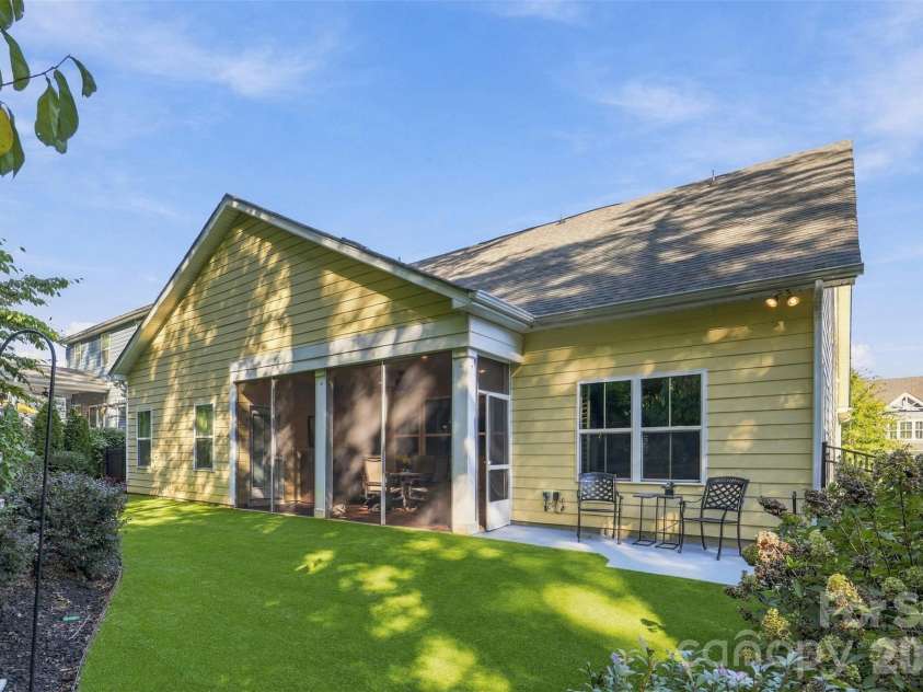 14118 Sunnyhill Grove Road, Davidson, NC 28036.  MLS# CAR4434488, YatesRealty ID 56484. 