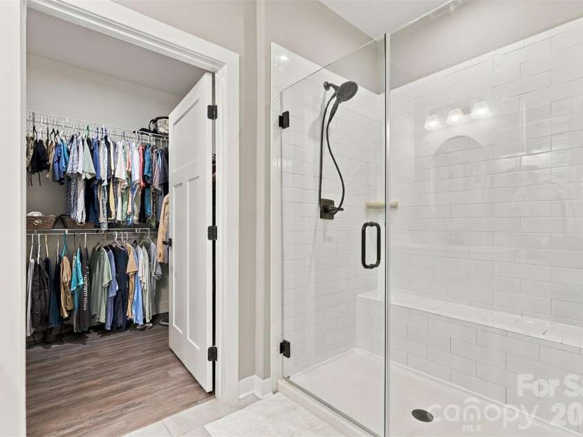 14118 Sunnyhill Grove Road, Davidson, NC 28036.  MLS# CAR4434488, YatesRealty ID 56484. Primary Bath Walk-in Closet #1