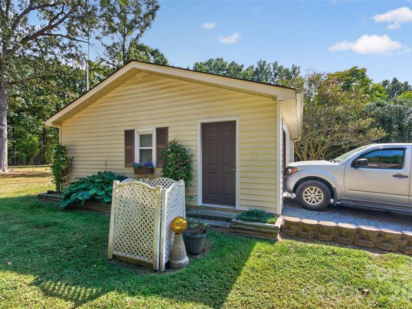 2209 Rainbrook Drive, Monroe, NC 28112.  MLS# CAR4432727, YatesRealty ID 56489. 2 car detached garage
