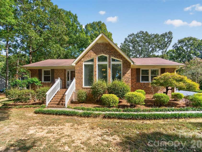 2209 Rainbrook Drive, Monroe, NC 28112.  MLS# CAR4432727, YatesRealty ID 56489. Front of home