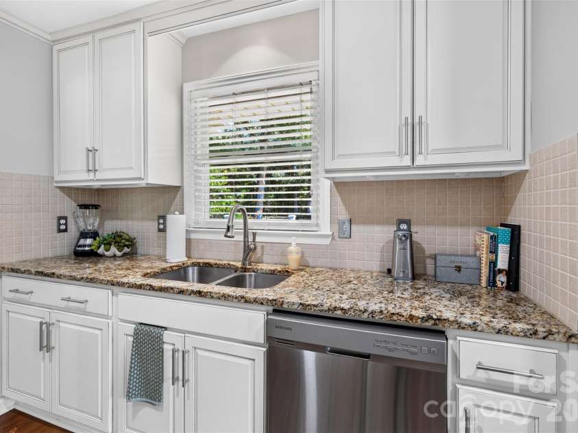 2209 Rainbrook Drive, Monroe, NC 28112.  MLS# CAR4432727, YatesRealty ID 56489. Kitchen