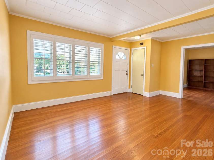 330 Holly Avenue, Salisbury, NC 28147.  MLS# CAR4434506, YatesRealty ID 56492. 