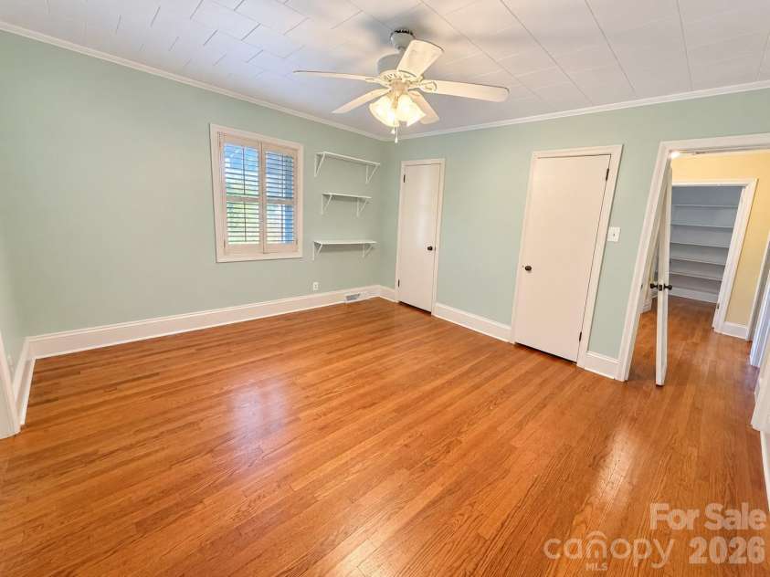330 Holly Avenue, Salisbury, NC 28147.  MLS# CAR4434506, YatesRealty ID 56492. 