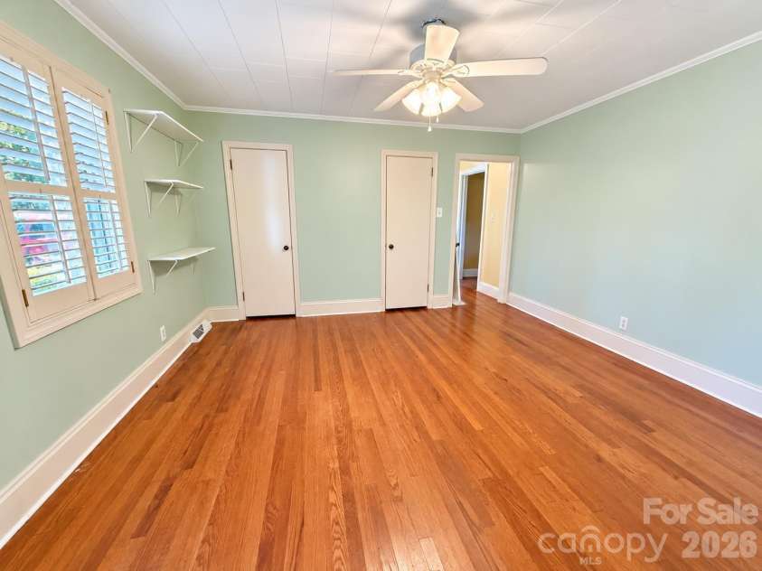 330 Holly Avenue, Salisbury, NC 28147.  MLS# CAR4434506, YatesRealty ID 56492. 