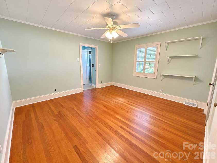 330 Holly Avenue, Salisbury, NC 28147.  MLS# CAR4434506, YatesRealty ID 56492. 