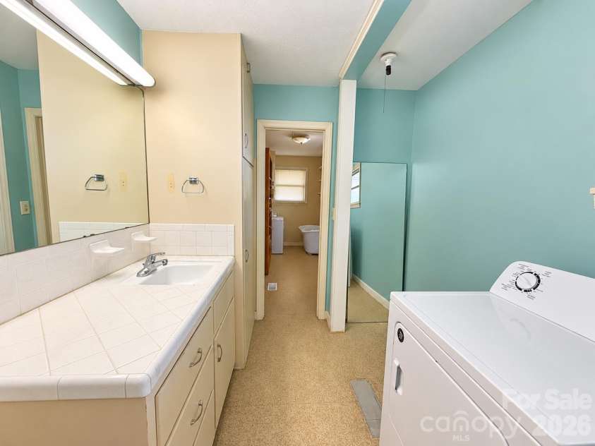 330 Holly Avenue, Salisbury, NC 28147.  MLS# CAR4434506, YatesRealty ID 56492. 