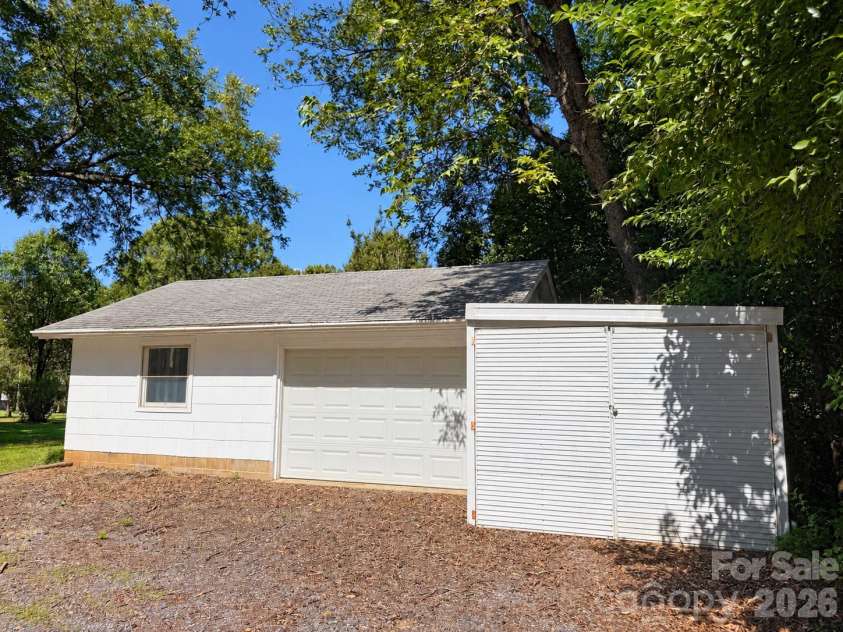 330 Holly Avenue, Salisbury, NC 28147.  MLS# CAR4434506, YatesRealty ID 56492. 