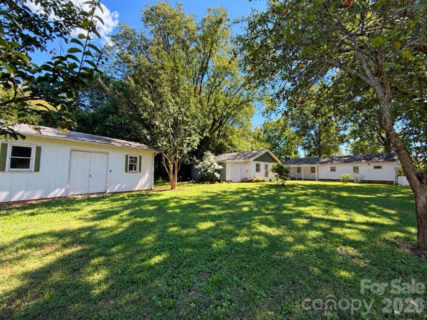330 Holly Avenue, Salisbury, NC 28147.  MLS# CAR4434506, YatesRealty ID 56492. 