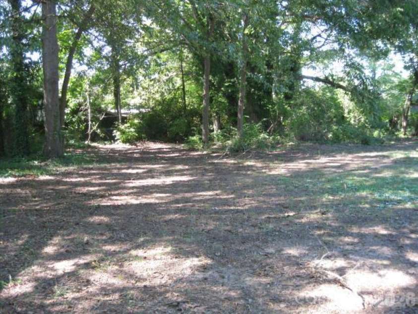 207 Palmer Street, Shelby, NC 28150.  MLS# CAR4432805, YatesRealty ID 56493. 